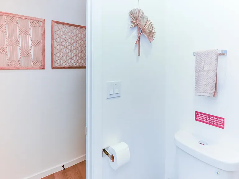 5608 Fernwood Ave — Photo 5