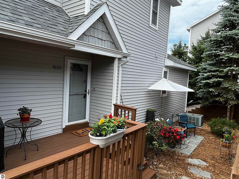 1st image of 4110 Sherwood Forest Dr