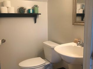 145 Center Dr, Lexington, SC 29072