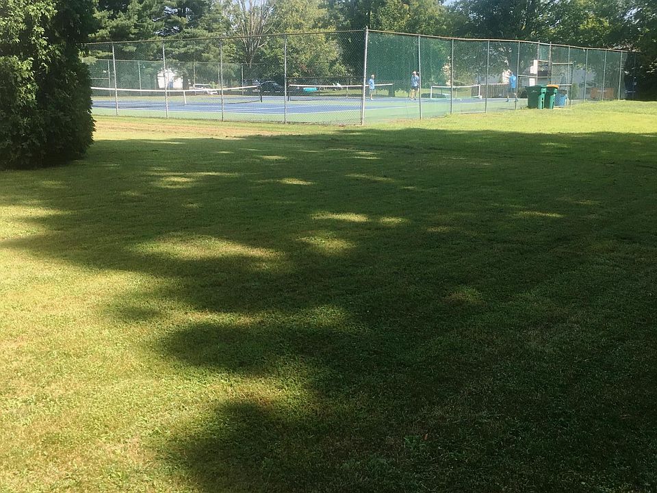 Township tennis courts adjacent to Unit B