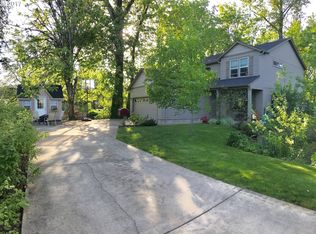 1081 S 1st St, Cottage Grove, OR 97424