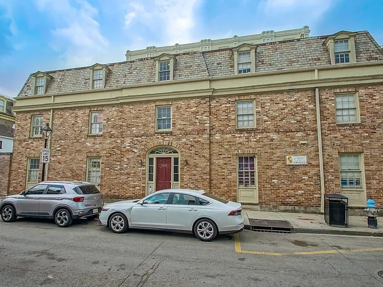 1323 Dauphine St #3 — Photo 13