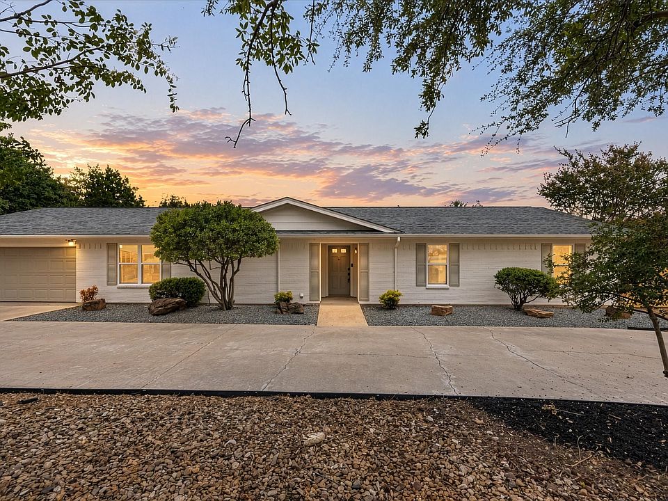 1st image of 5105 Fairway Cir