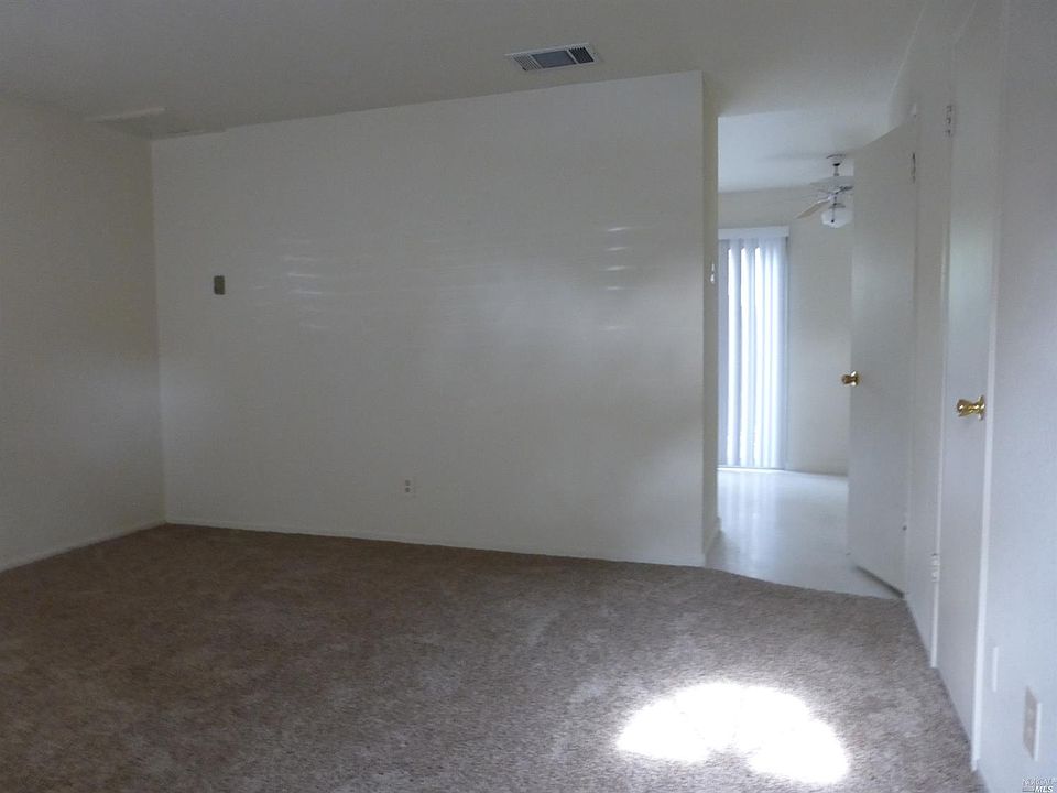 1st image of 807 Lovers Ln APT F