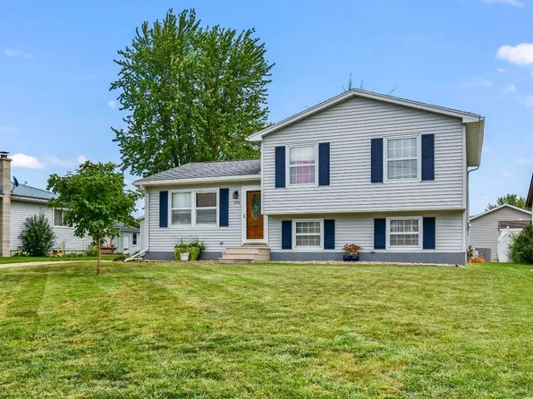 324 Purdy St, Jesup, IA 50648