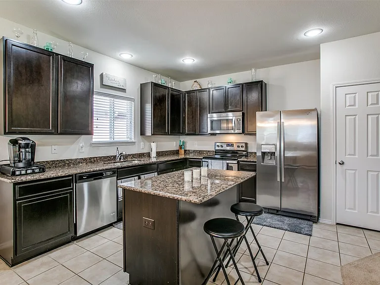 2400 Gelbray Pl — Photo 7