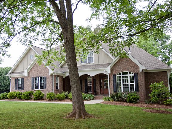 2nd image of 732 Creekbridge Dr