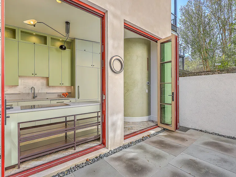 37 State St — Photo 12