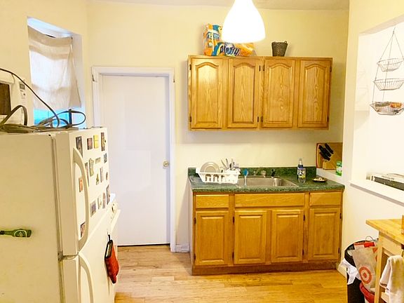 5th image of 110 Empire Blvd #16A