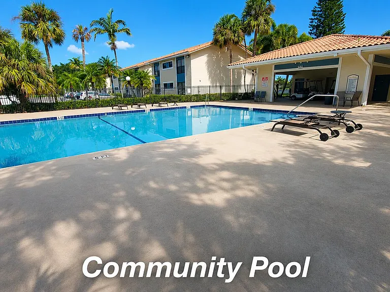 1463 Lake Crystal Dr #G — Photo 14