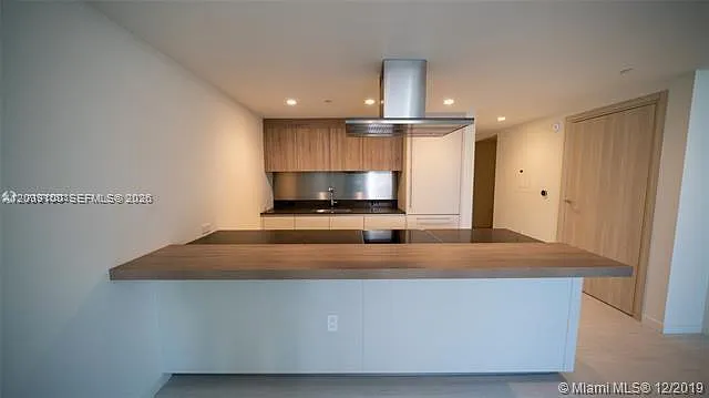 1000 Brickell Plz #4905 — Photo 9