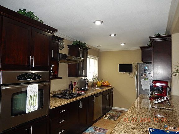 3rd image of 1585 Cypress Dr
