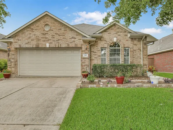 2310 Messina Dr, Pearland, TX 77581