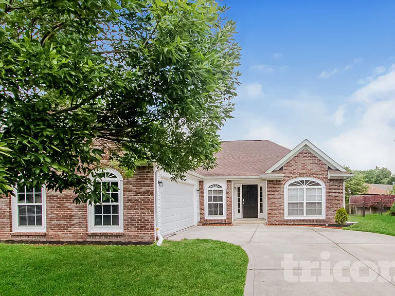 2502 Bristlecone Dr — Photo 1