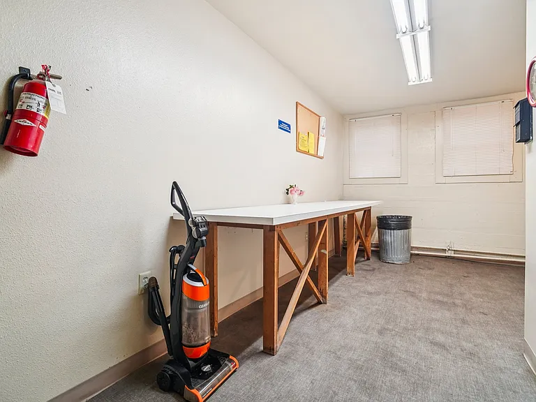 Texada Apartments — Photo 1
