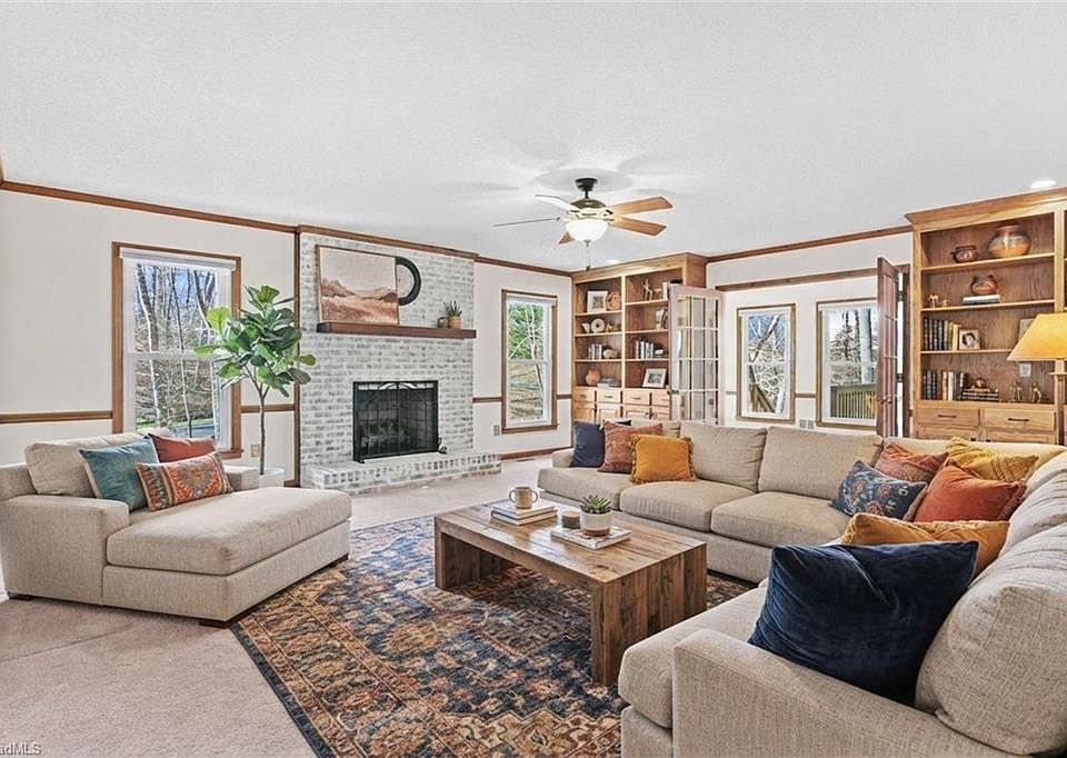 1st image of 109 Normandy St