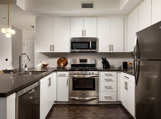 1122 W 6th St APT 2657, Los Angeles, CA 90017