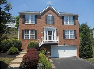 7028 Highland Creek Dr, Bridgeville, PA 15017