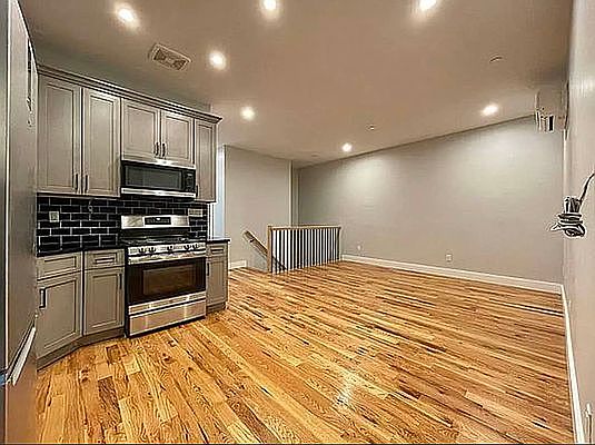 1st image of 1825 Eastern Pkwy #1G