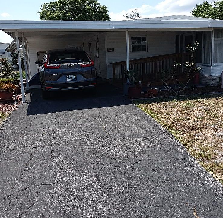1st image of 123 Woodland Dr