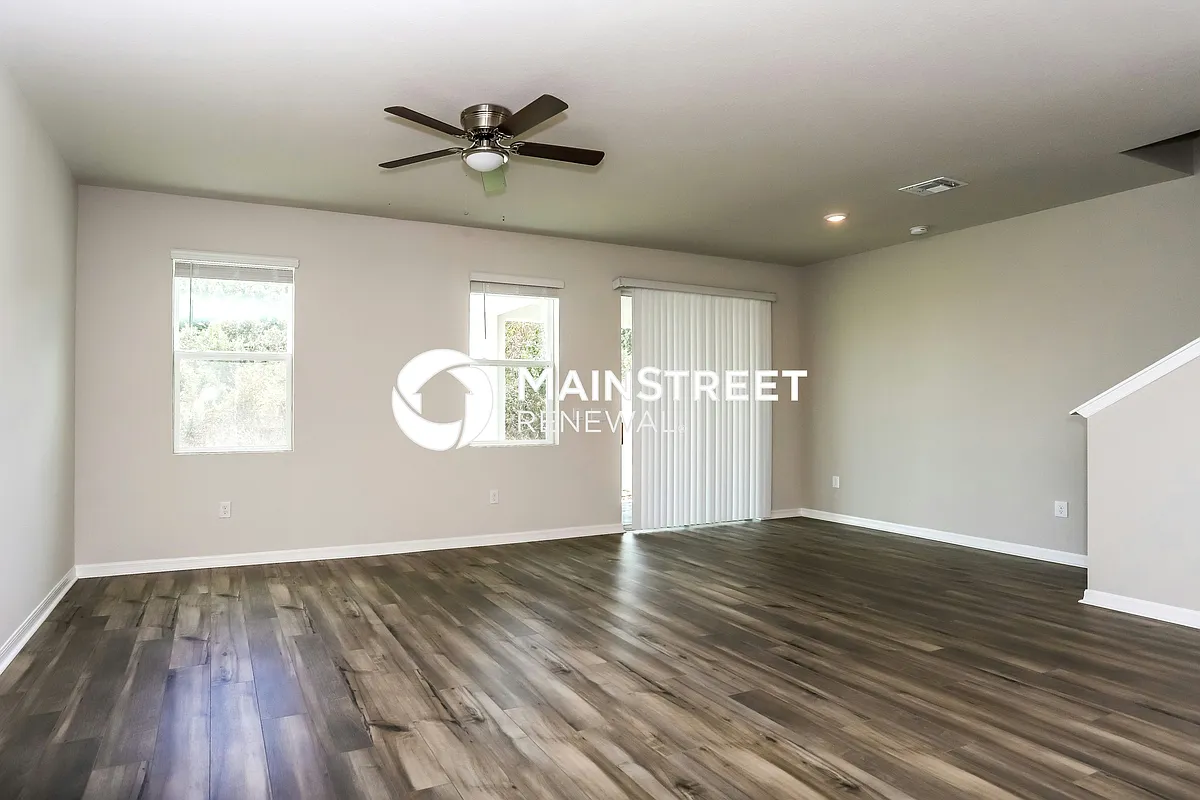 Living Room - 1816 Woodleaf Hammock Ct
