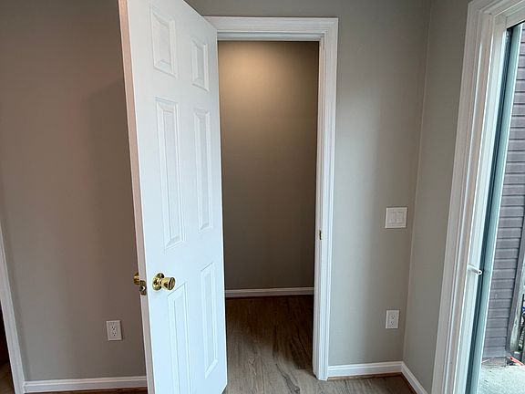 5th image of 14710 Green Park Way
