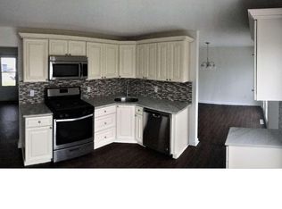 28 Plymouth Dr, Marlton, NJ 08053