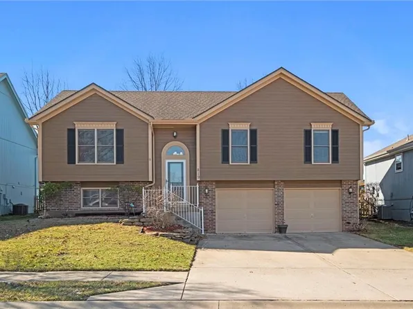 819 NE 107th Ter, Kansas City, MO 64155