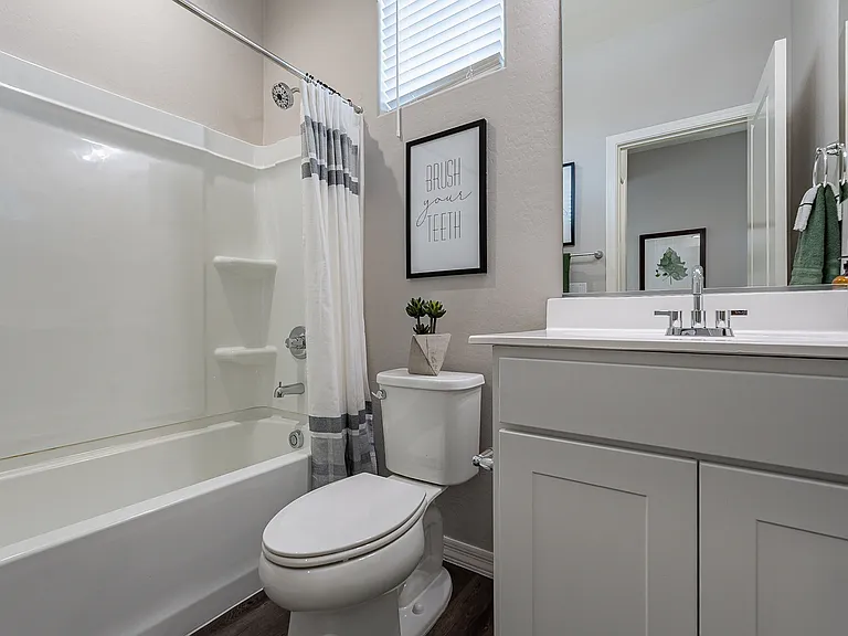 2 Bedroom