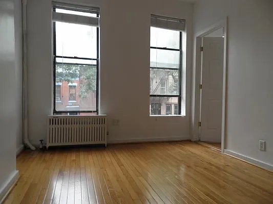 Rented by R New York | media 22