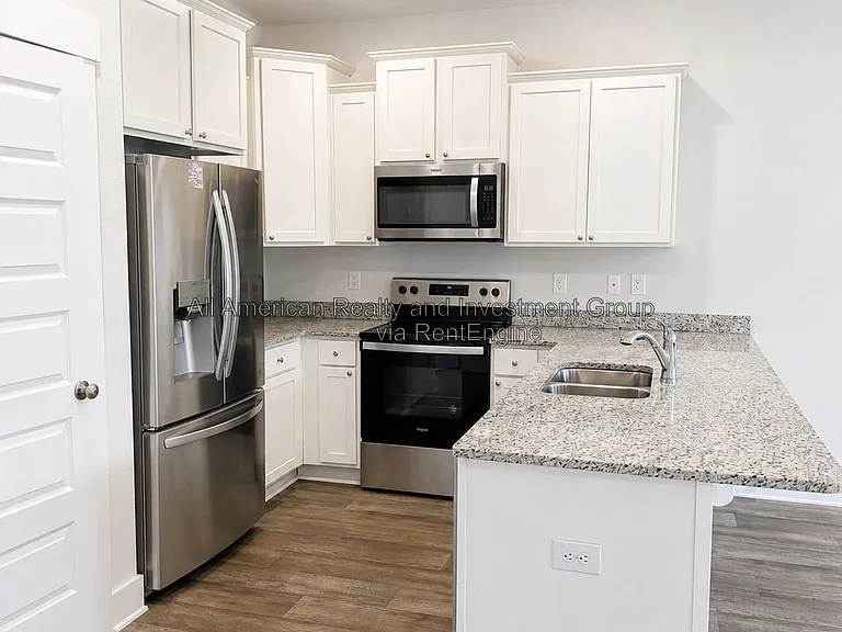 8893 Brigade Trl — Photo 10