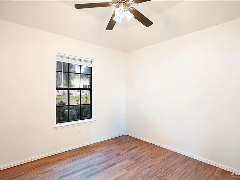 2702 Blue Jay Dr — Photo 13