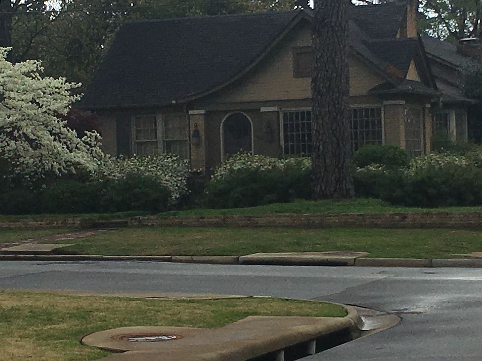 2nd image of 5400 Hawthorne Rd