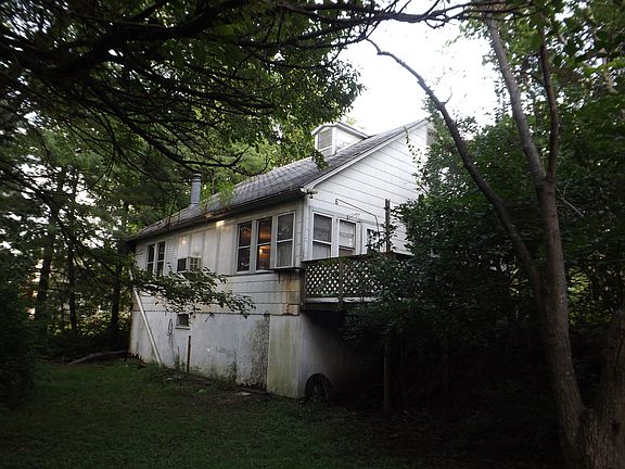 4th image of 717 N 64th St