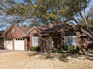 2414 Sparrow Dr, Round Rock, TX 78681