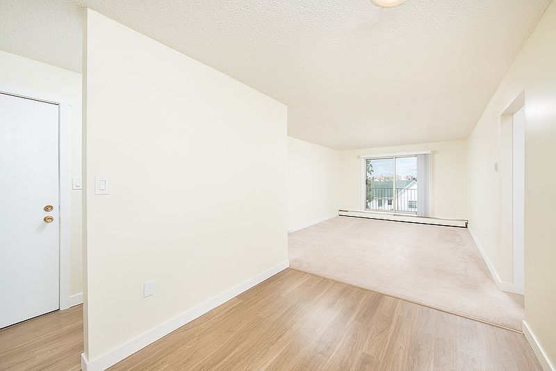 Spruce Grove Apartment for rent - 2 Bedrooms — photo 12
