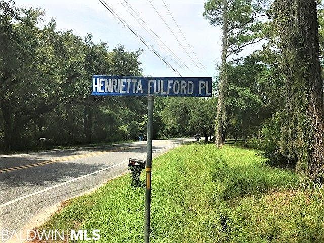2nd image of Henrietta Fulford Pl #B4