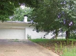 6017 Hillcrest Dr, Harrison, TN 37341