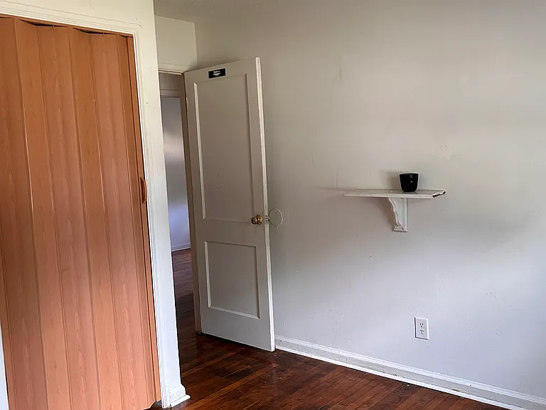 2100 W Florida St — Photo 10