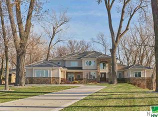 676 Monterey Trl, Dakota Dunes, SD 57049