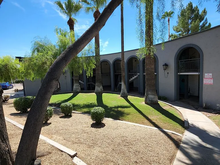 Scottsdale 5th Ave. Apartments — Photo 23