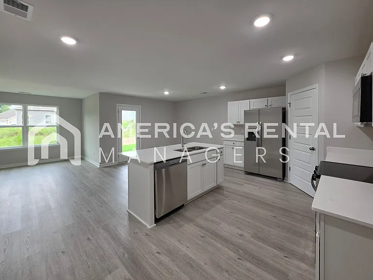 10312 Squires Way — Photo 23