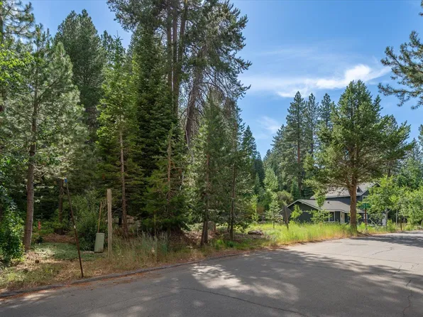 10594 Pine Cone Dr, Truckee, CA 96161