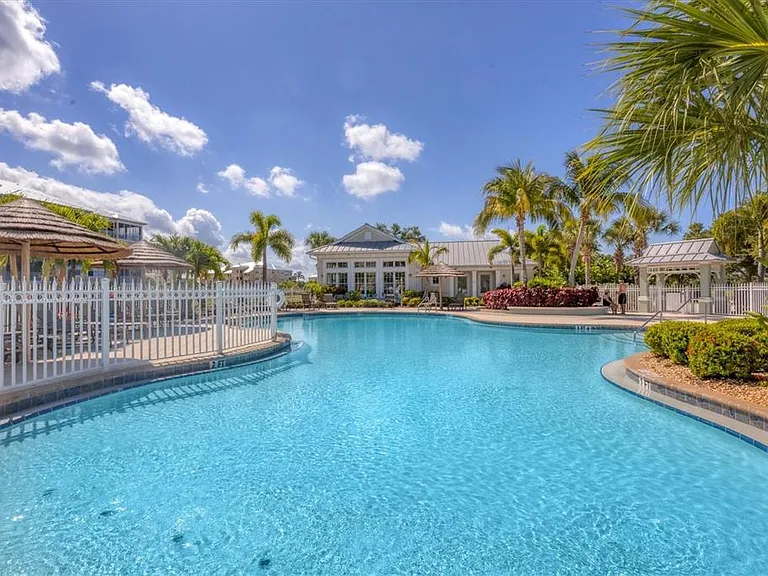 8541 Amberjack Cir #203 — Photo 49