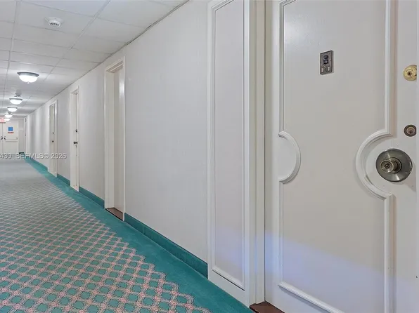 1980 S Ocean Dr APT 20A, Hallandale, FL 33009