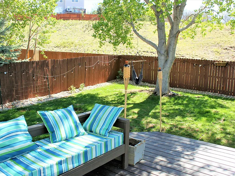 7665 Chancellor Dr — Photo 37
