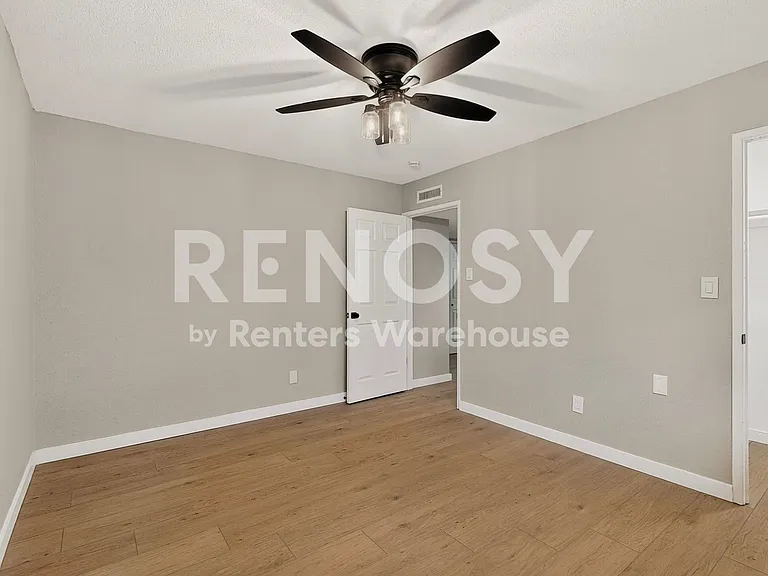 913 Overdowns Dr — Photo 37