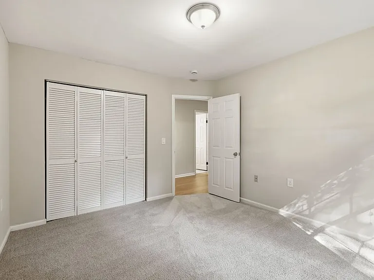 7733 Falcon Rest Cir — Photo 34