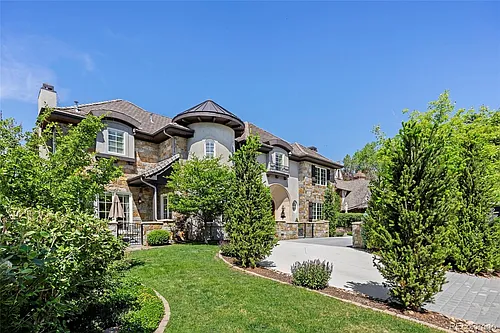 65L Ash St Photo 1
