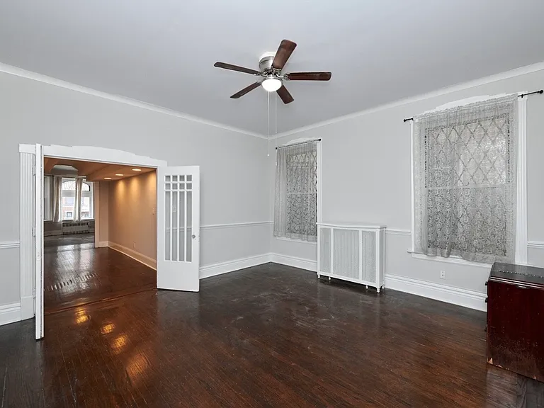 618 E 50th Pl #1 — Photo 6